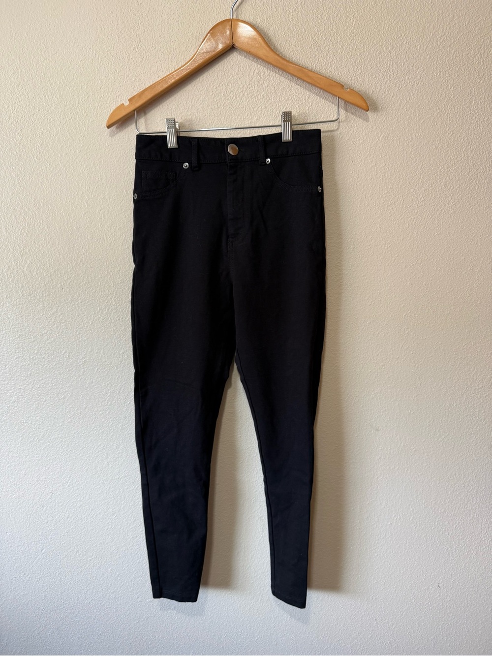 Shinestar Women's Skinny Jeans in Black